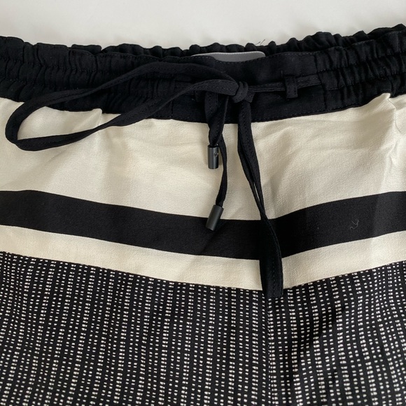 VINCE MIXED STRIPE PRINT SILK SHORTS, BLACK/IVORY - Picture 5 of 14